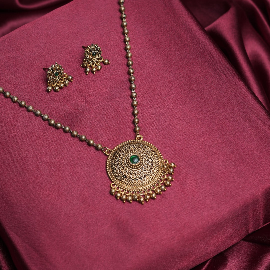 VASANTHA LONG CHAIN NECKLACE