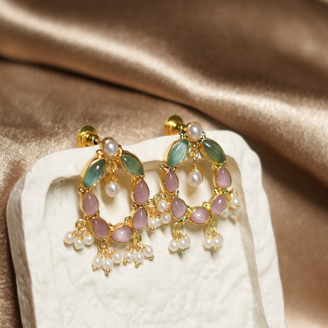14 CAB STONE WITH PEARL FILL STUDS