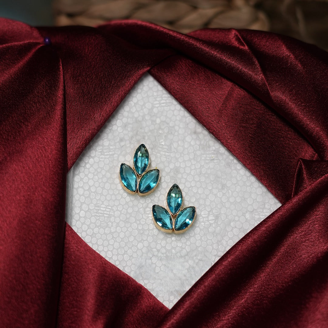 JUHI STUD EARRINGS