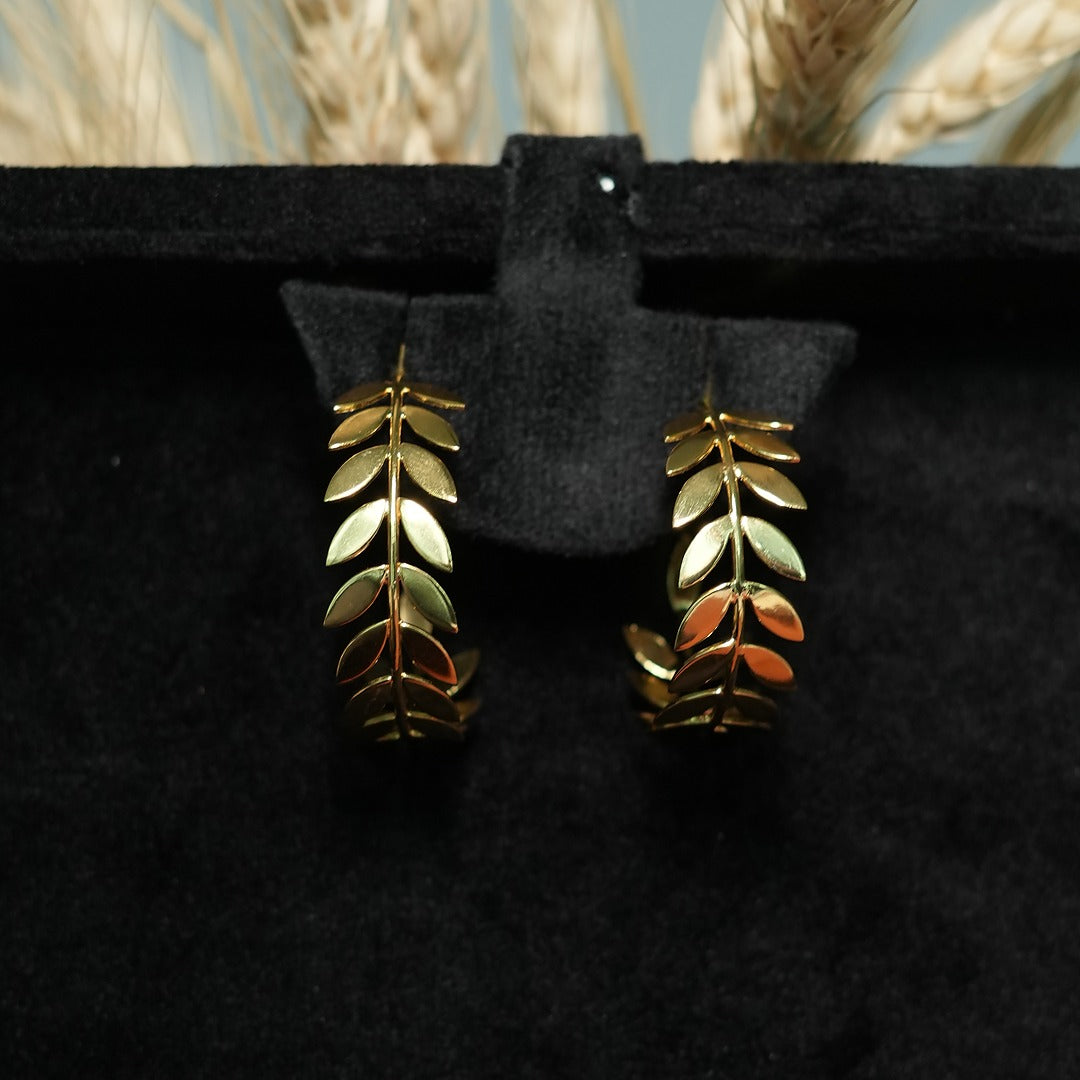 HOLLY EARRINGS