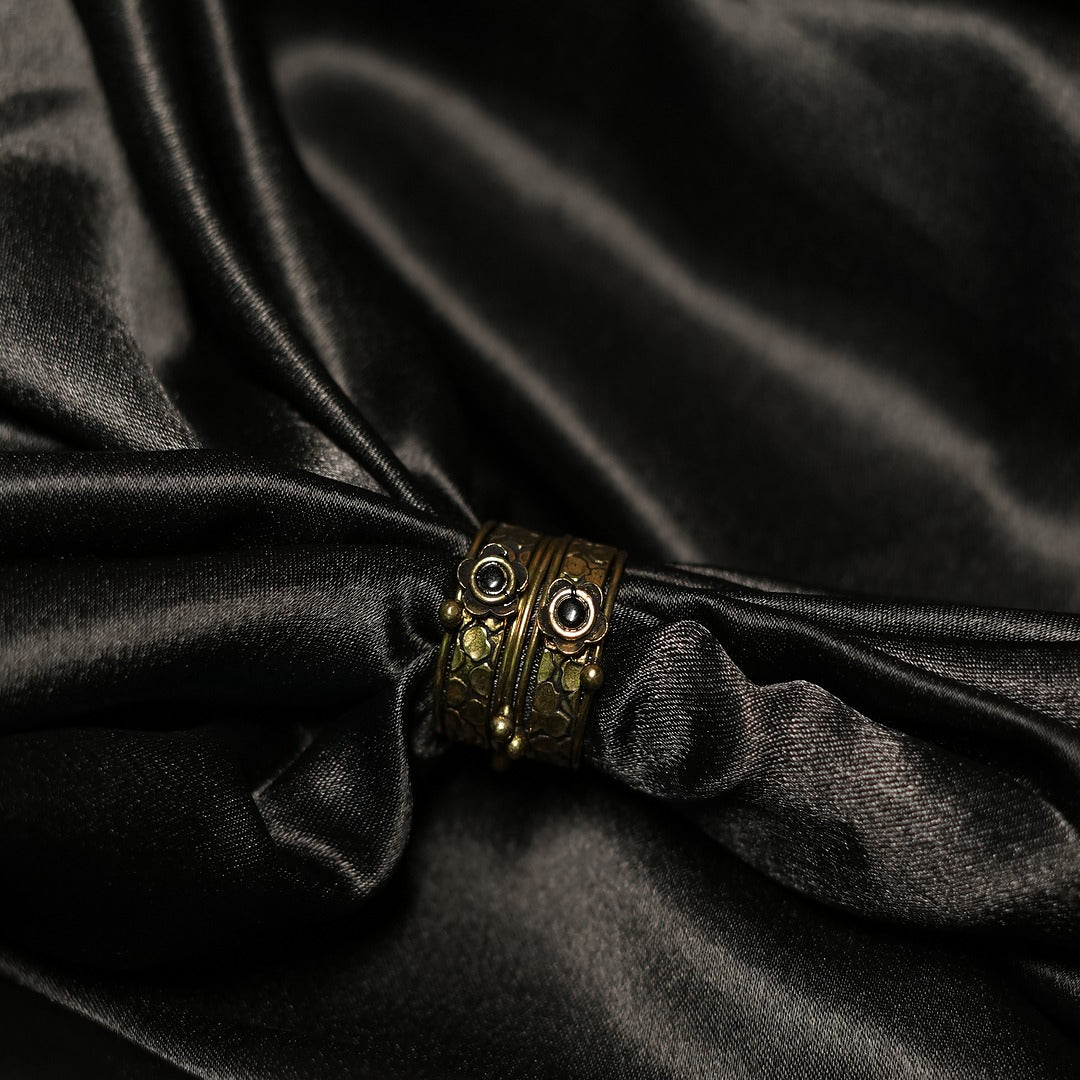 ANTIQUE MULTILAYER RING