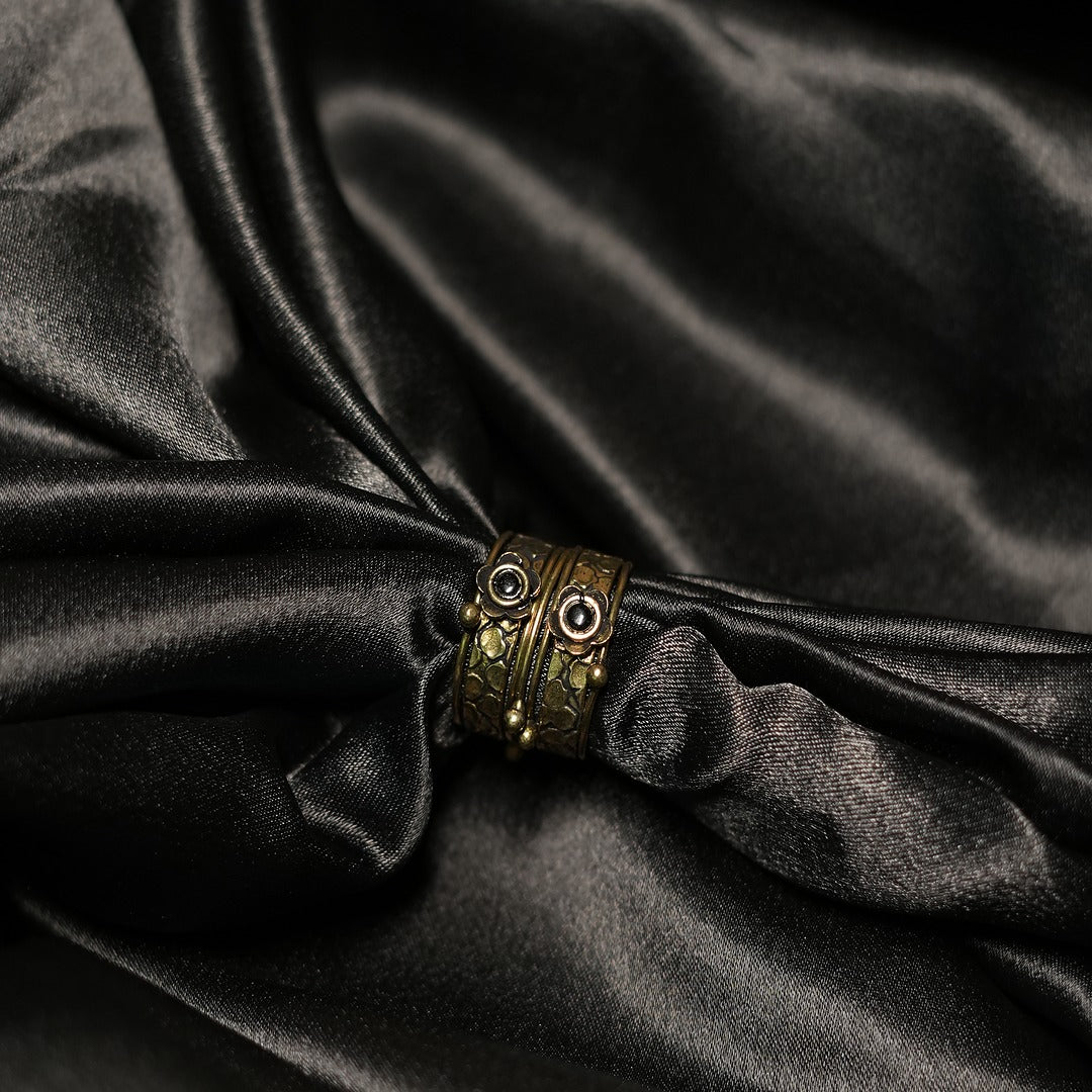 ANTIQUE MULTILAYER RING