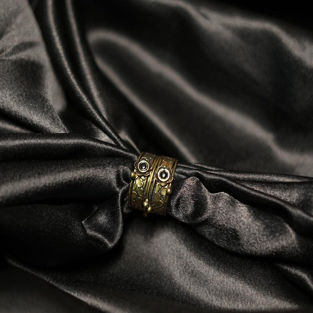 ANTIQUE MULTILAYER RING