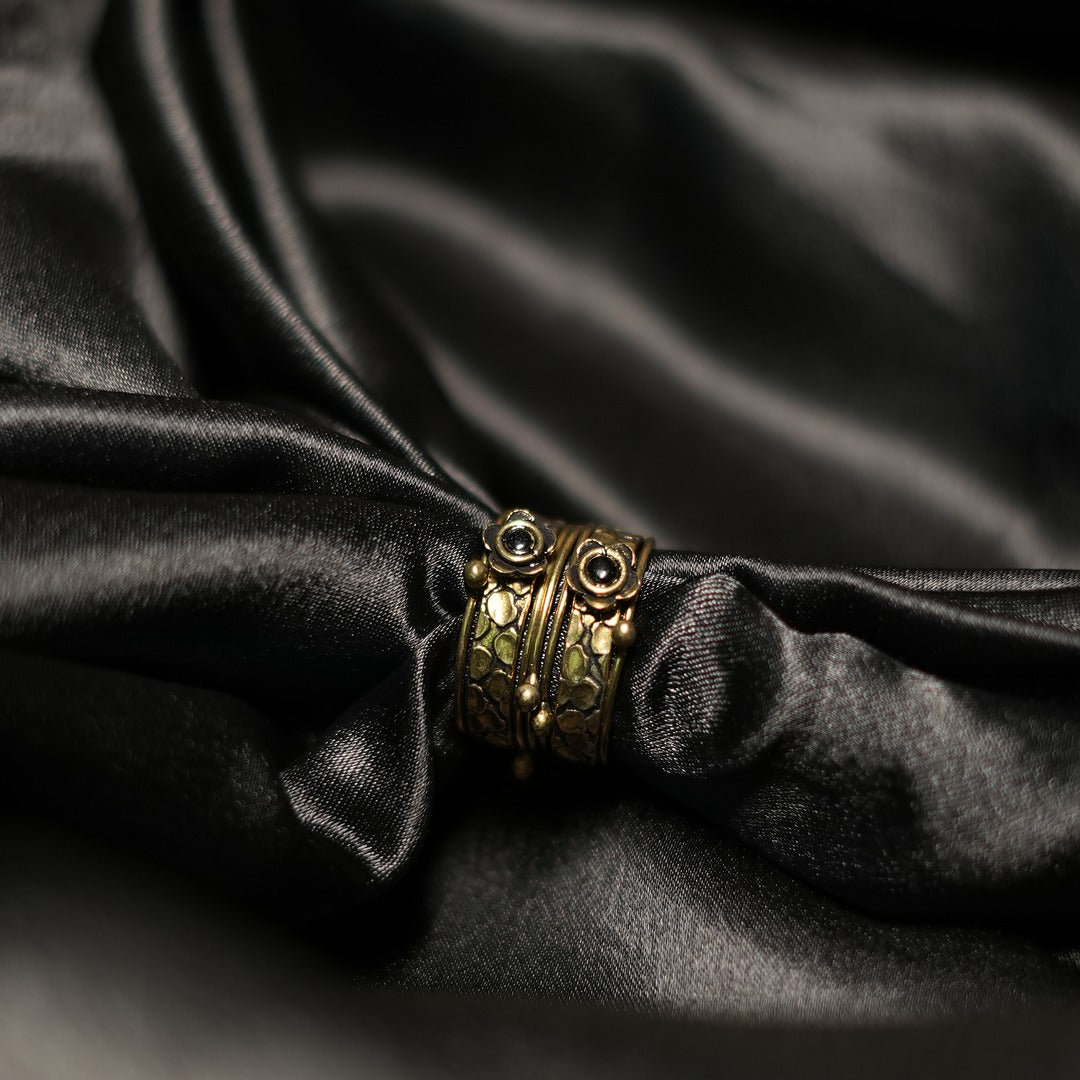 ANTIQUE MULTILAYER RING