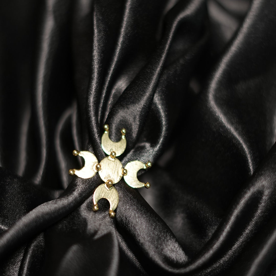 CHARMS TEXTURED RING