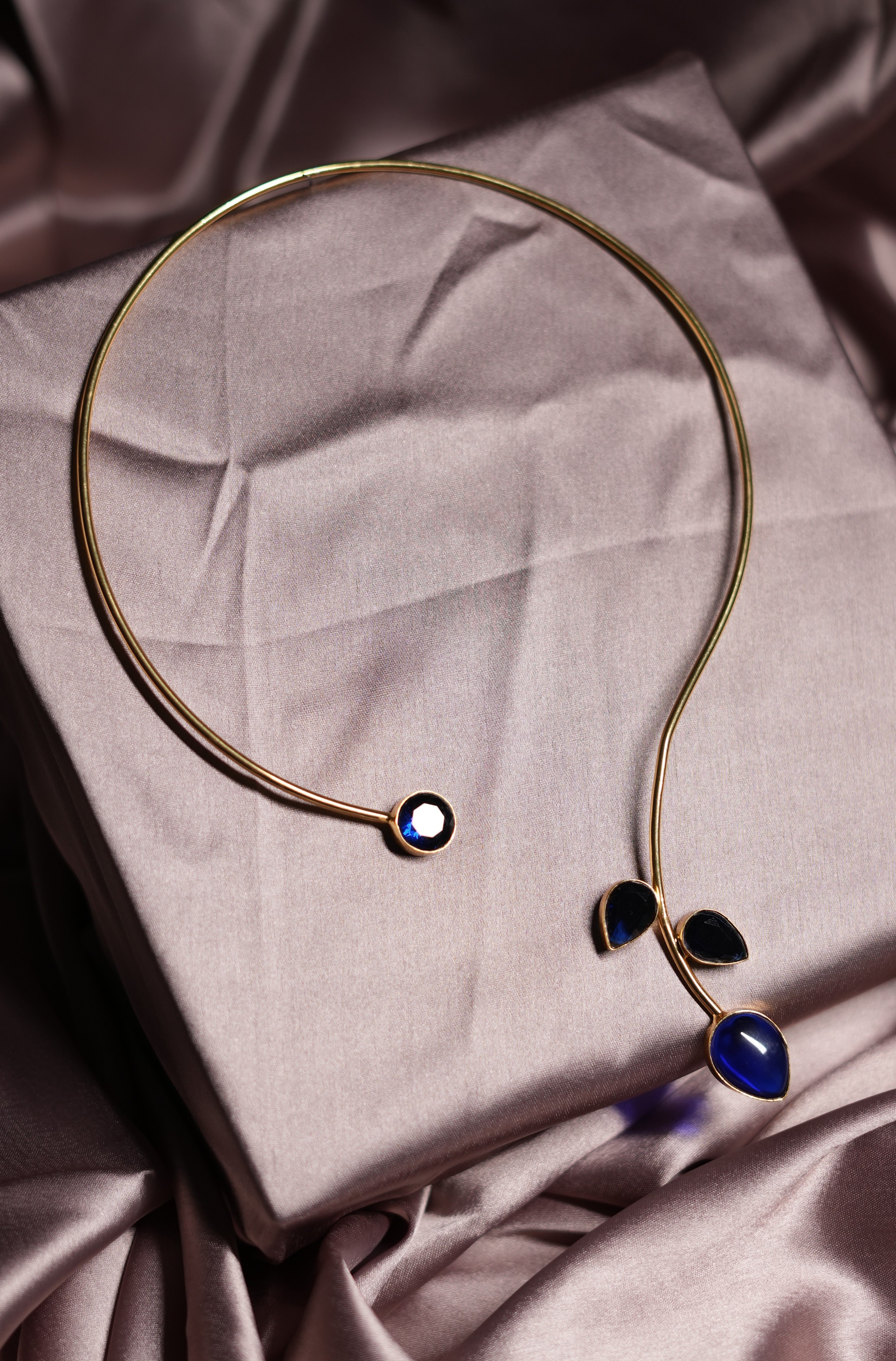 ORCHID BEAUTY CHOKER