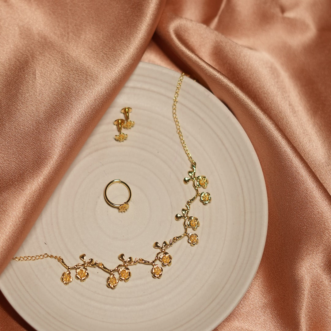 JADE VINE NECKLACE